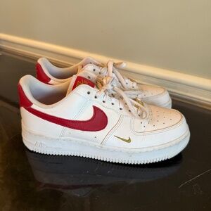 Nike Air Force 1 '07 Women's Sneakers White with Red, Size 7.5